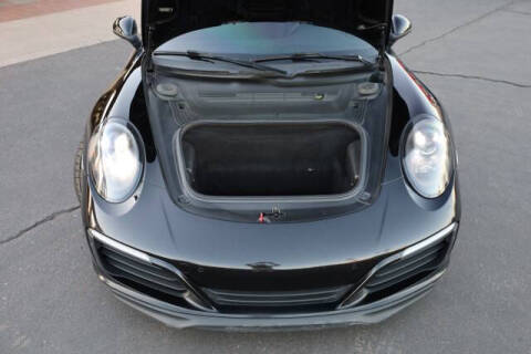 2017 Porsche 911 Carrera 4