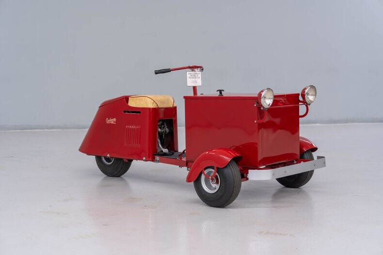 1948 Cushman Model 59 Package Car