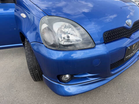 2000 Toyota Vitz