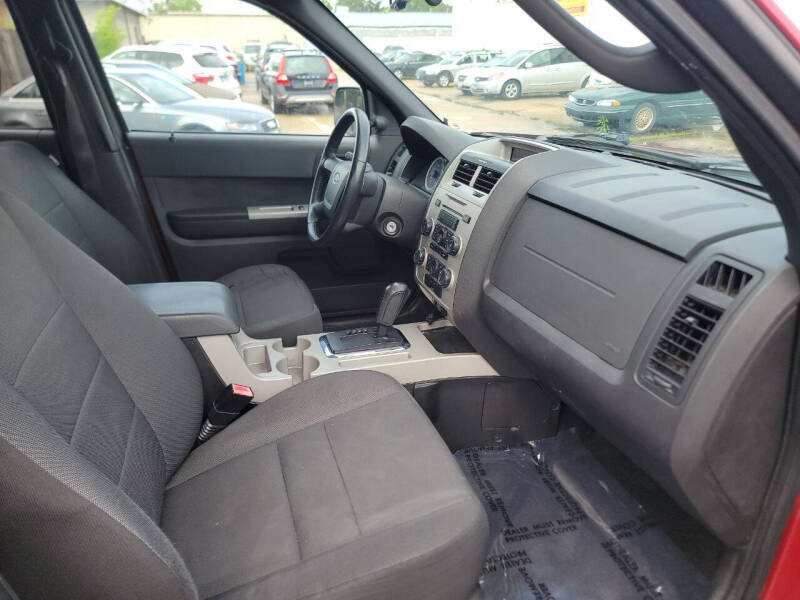 2010 Ford Escape XLS
