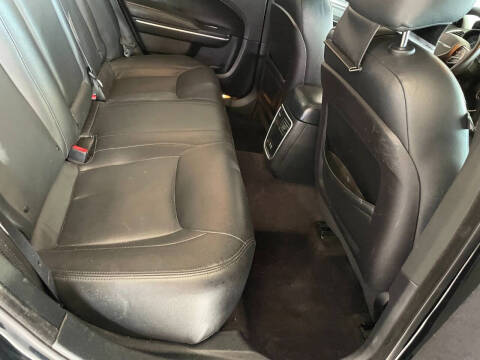 2018 Chrysler 300 Touring