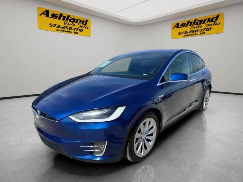 2016 Tesla Model X's photo