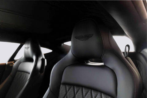 2025 Aston Martin DB12 V8