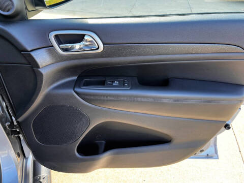 2017 Jeep Grand Cherokee Altitude