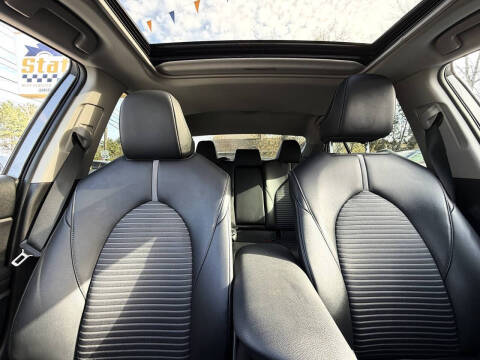 2023 Toyota Camry Hybrid SE