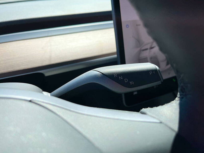 2024 Tesla Model Y Performance