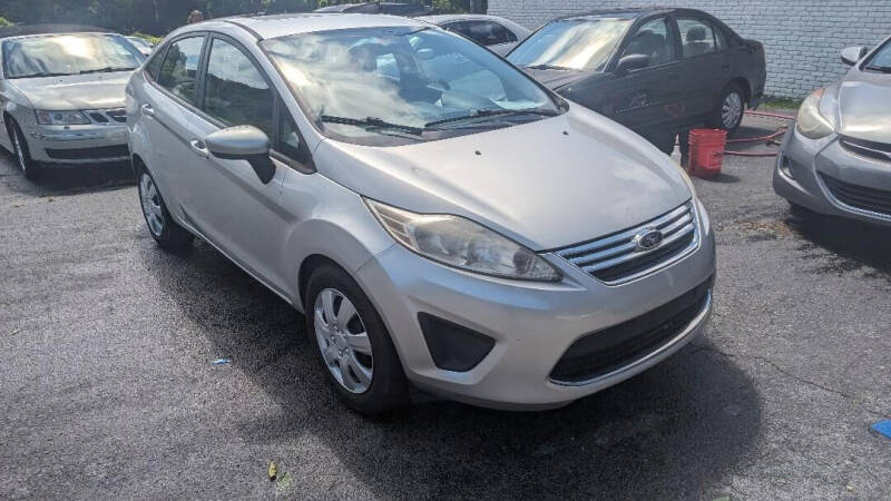 2012 Ford Fiesta SE