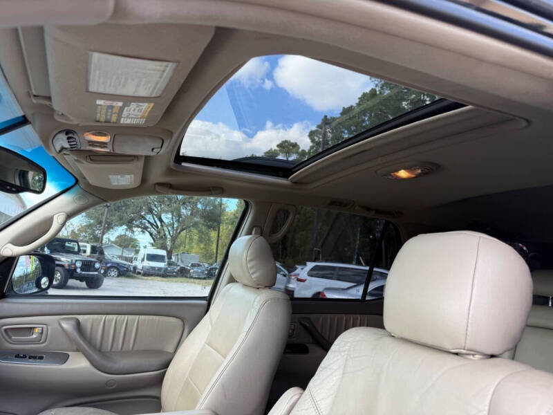 2005 Toyota Sequoia Limited