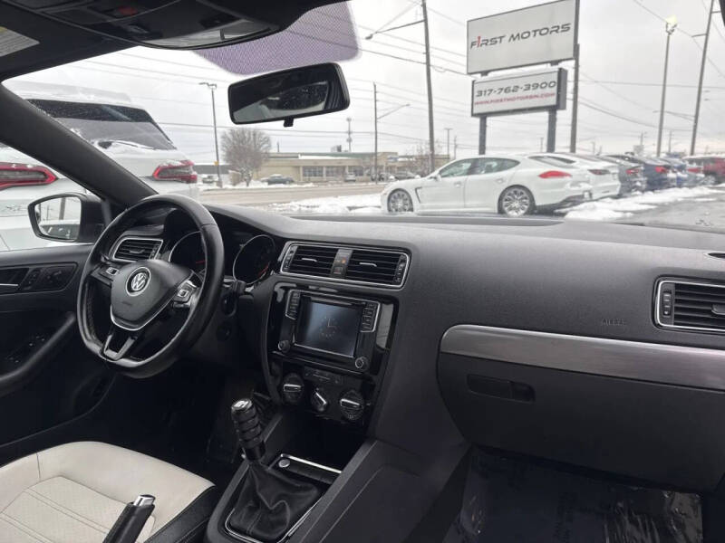 2016 Volkswagen Jetta 1.8T Sport