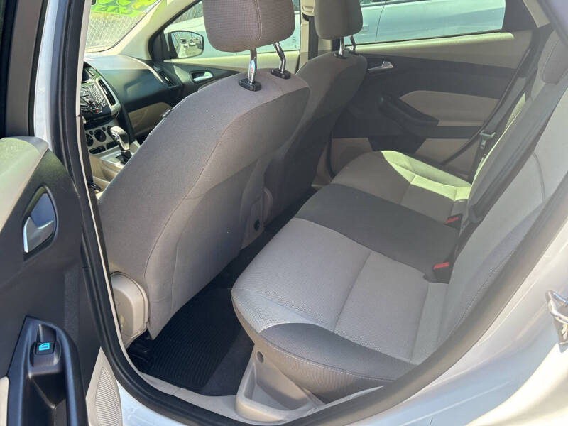 2012 Ford Focus SE