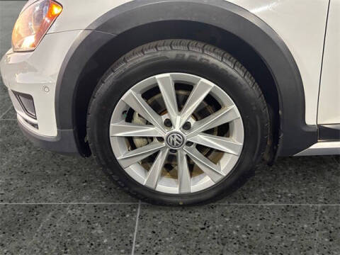 2017 Volkswagen Golf Alltrack