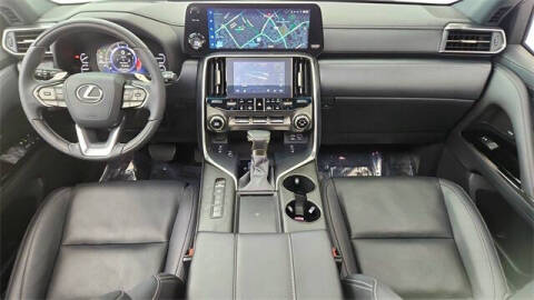 2023 Lexus LX 600 Luxury