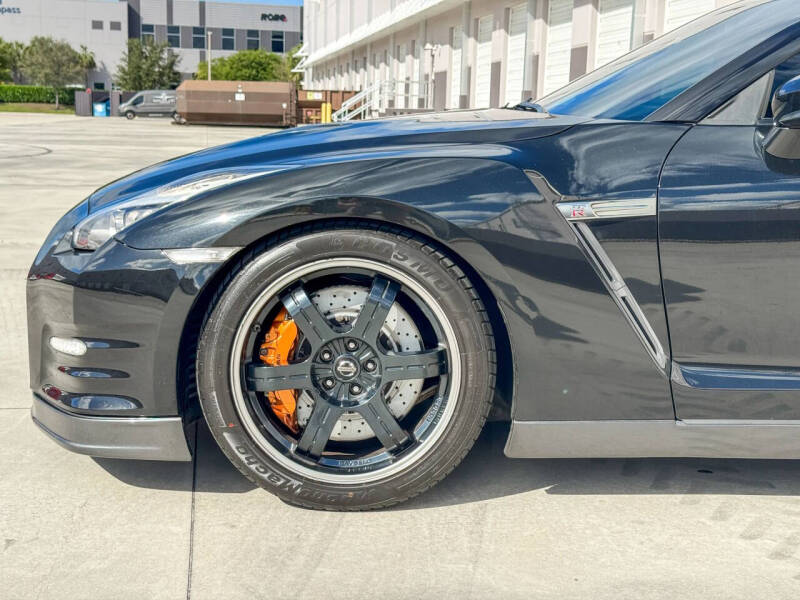 2013 Nissan GT-R Premium