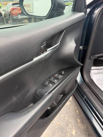 2018 Toyota Camry SE