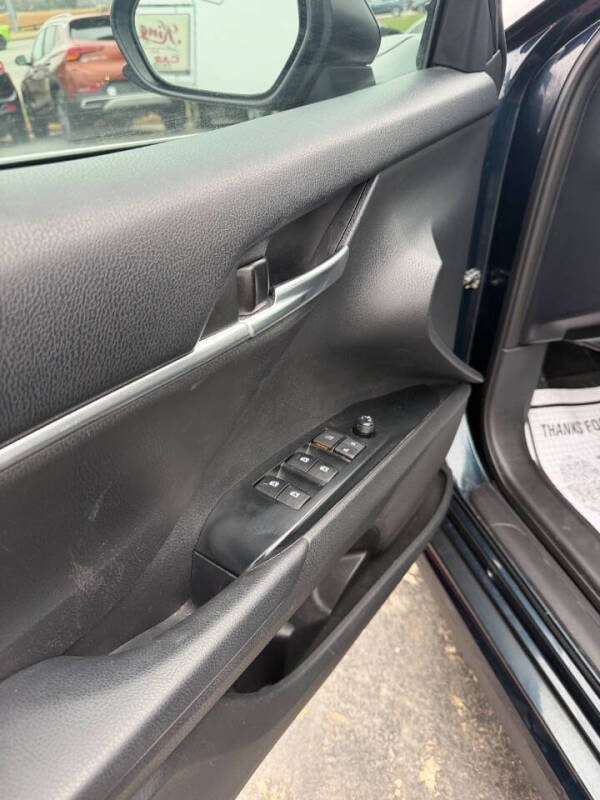 2018 Toyota Camry SE