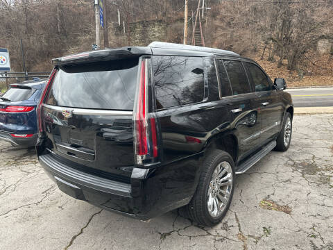 2018 Cadillac Escalade Luxury