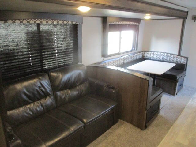 2021 Forest River Avenger 27DBS