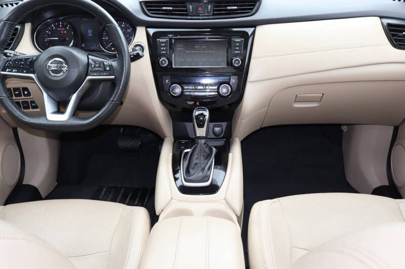 2020 Nissan Rogue SL