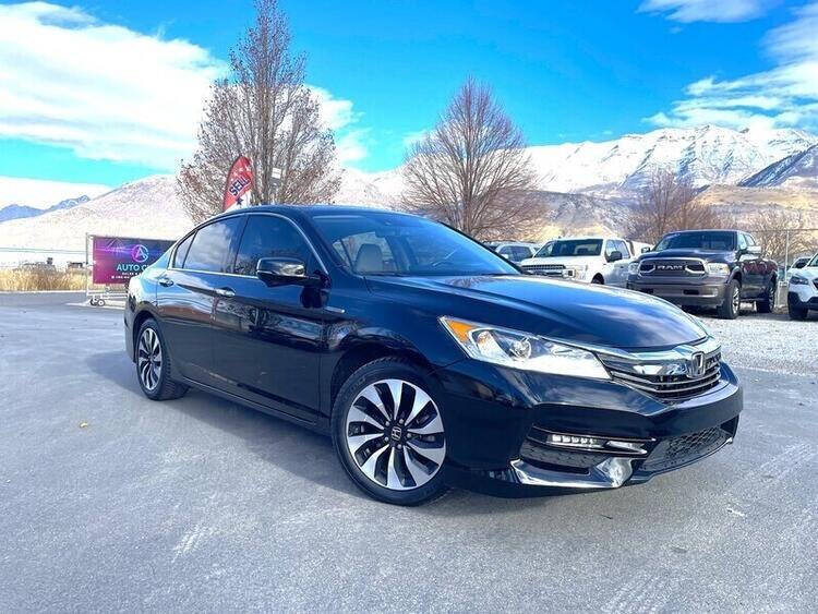 2017 Honda Accord Hybrid EX-L photo 4