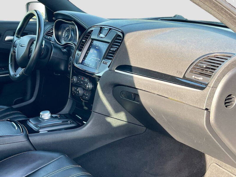 2021 Chrysler 300 S V6