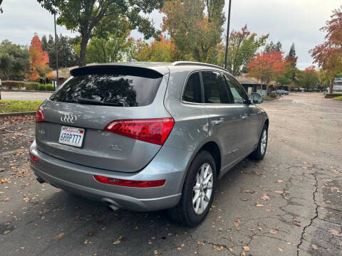2011 Audi Q5 2.0T quattro Premium Plus