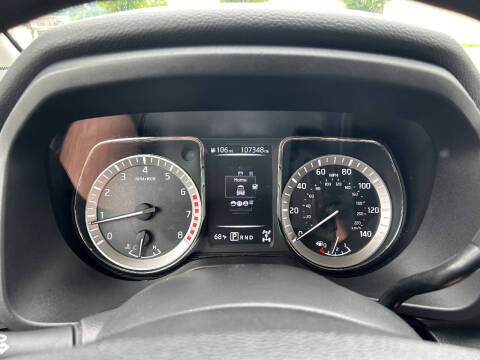 2017 Nissan Titan SV