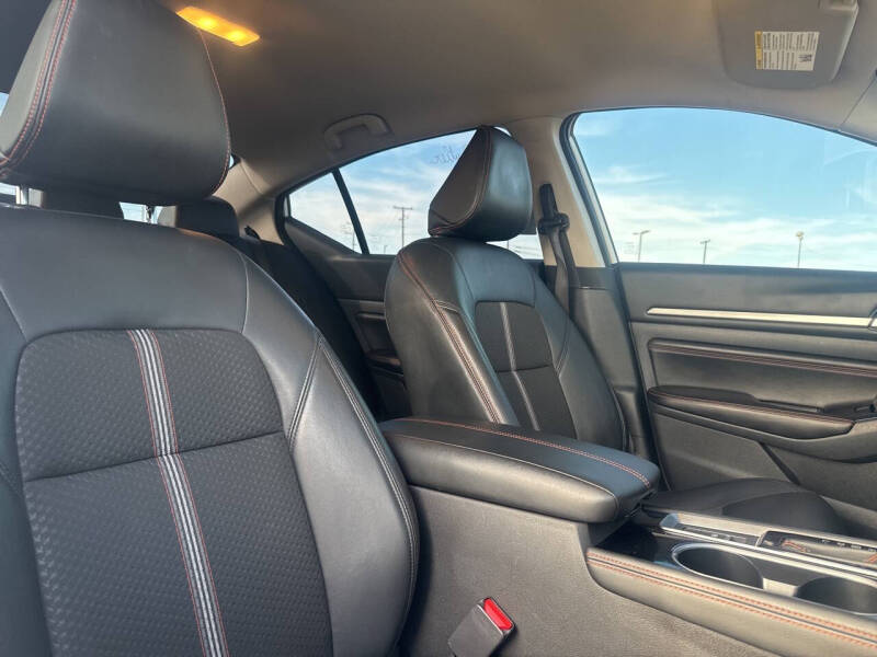 2023 Nissan Altima 2.5 SR