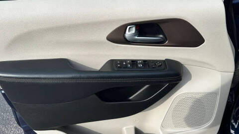 2017 Chrysler Pacifica