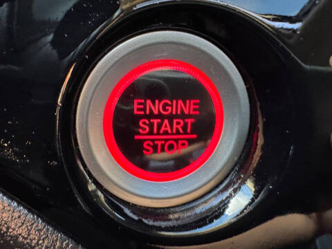 2019 Honda Pilot Touring w/Rear Captain's Chairs