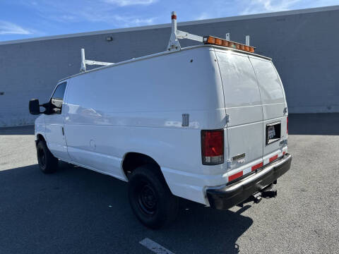 2012 Ford E-Series E-350 SD