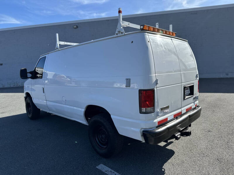 2012 Ford E-Series E-350 SD