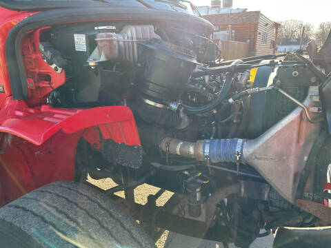 2005 Freightliner M2 106