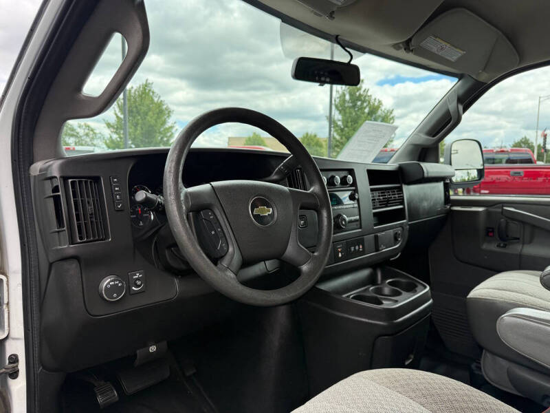 2019 Chevrolet Express 2500