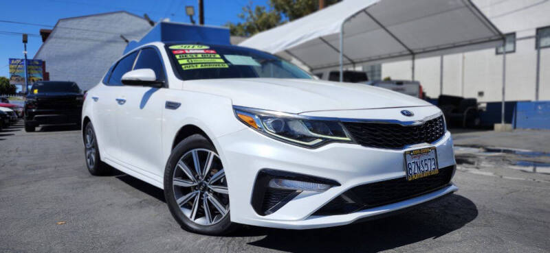 2019 Kia Optima LX's photo