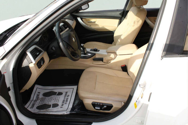 2018 BMW 3 Series 320i