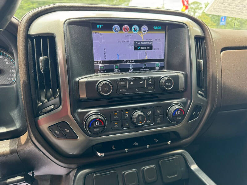 2017 Chevrolet Silverado 1500 LTZ photo 19