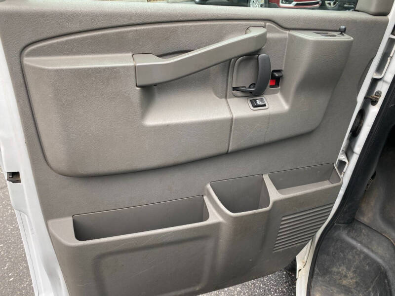 2018 Chevrolet Express LS 3500