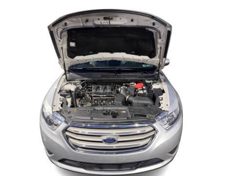 2017 Ford Taurus SEL