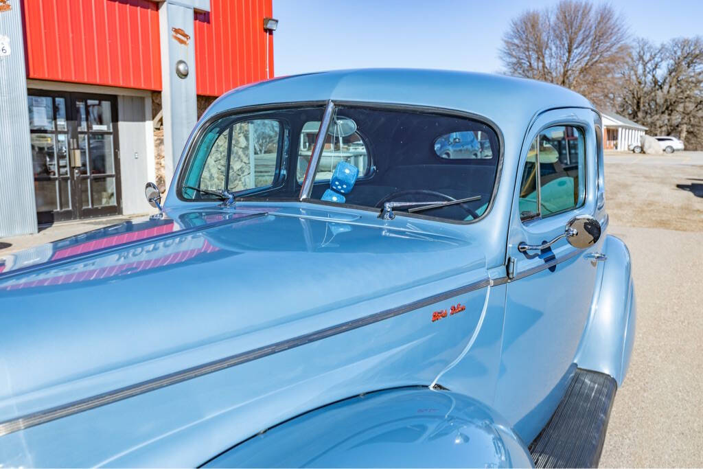 1940 Ford DELUXE V8 62