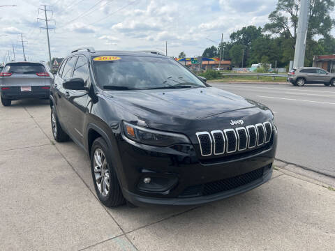 2019 Jeep Cherokee for sale at Matthew's Stop & Look Auto Sales in Detroit MI