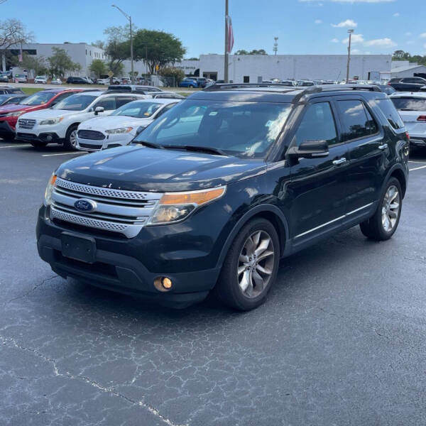 2014 Ford Explorer XLT's photo