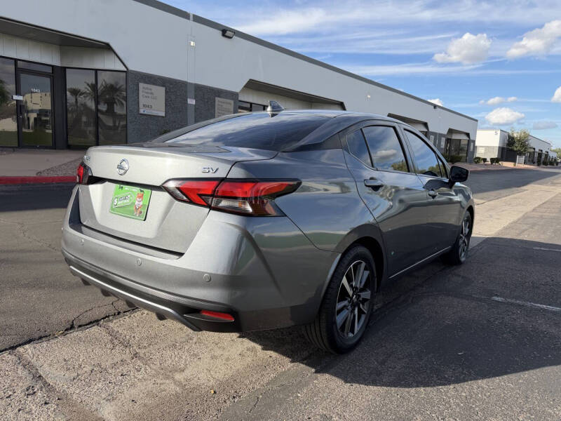 2021 Nissan Versa SV photo 4