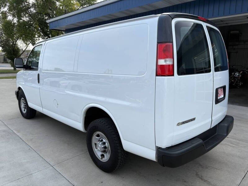 2017 Chevrolet Express 2500