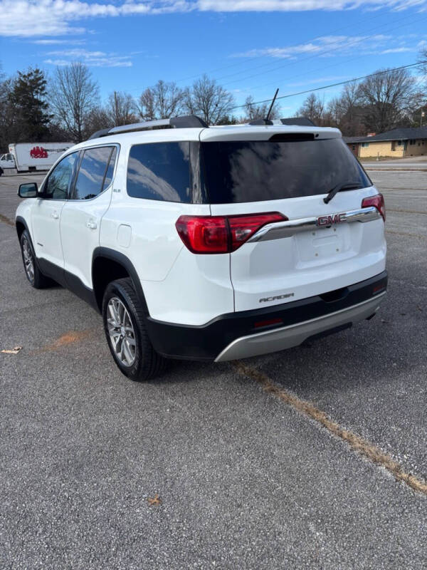 2018 GMC Acadia SLE-2