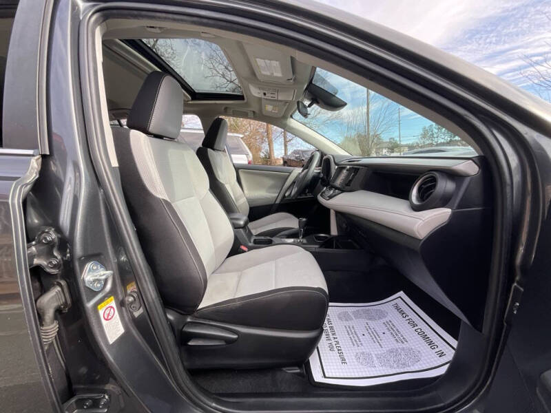 2017 Toyota RAV4 XLE