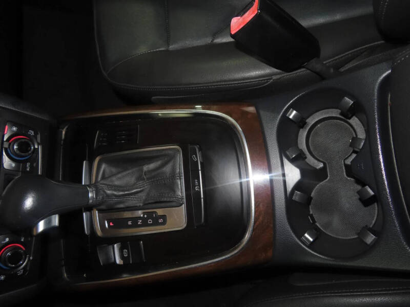 2011 Audi Q5 2.0T quattro Premium