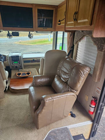 2008 Fleetwood RV Bounder 35E
