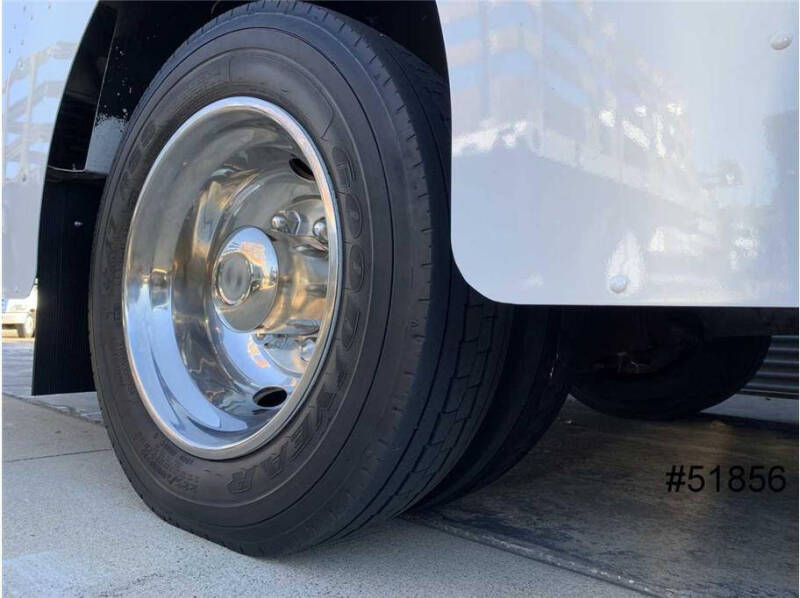 2016 Freightliner MT45 Chassis