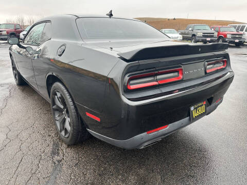 2015 Dodge Challenger SXT Plus