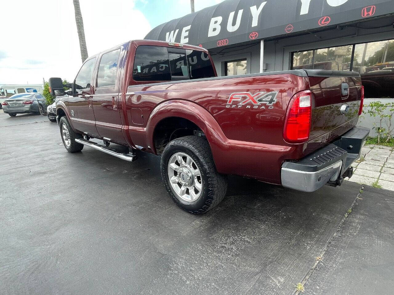 2015 Ford F-250 Super Duty  - $33,900